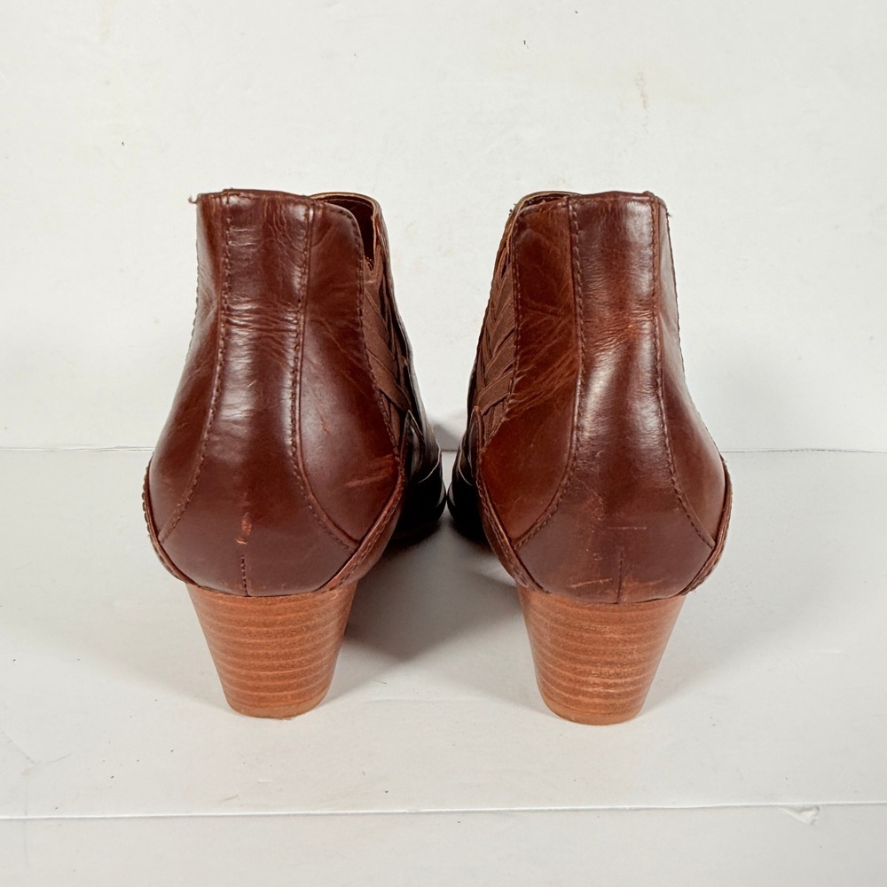 Kelsi Dagger Brooklyn Brown Leather Pointed Toe Womens Ankle Booties Size 8 - Picture 6 of 9